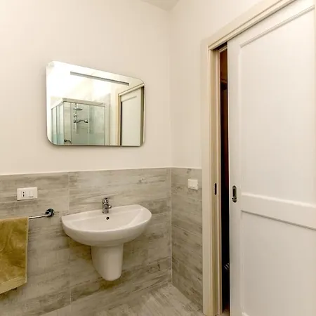Marina House - Luxury Apartment, Sea View, Wi-fi, Aircon - Key To Apartment Castelsardo