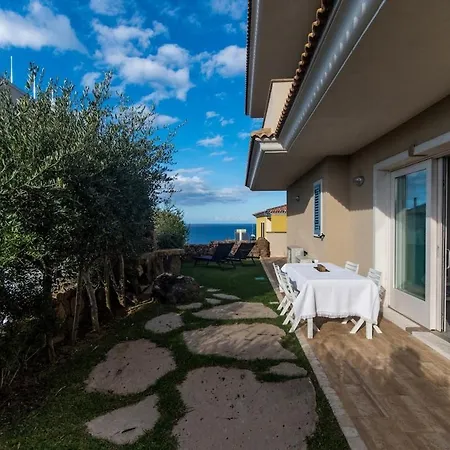 Marina House - Luxury Apartment, Sea View, Wi-fi, Aircon - Key To * Castelsardo