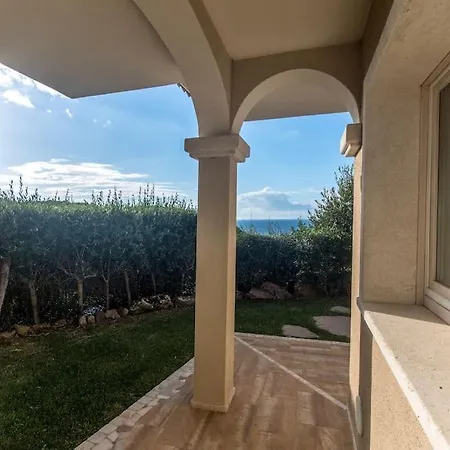 Marina House - Luxury Apartment, Sea View, Wi-fi, Aircon - Key To Apartament *