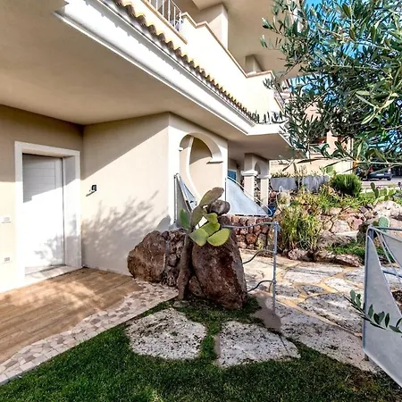 Marina House - Luxury Apartment, Sea View, Wi-fi, Aircon - Key To Castelsardo