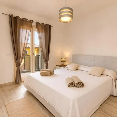 Marina House - Luxury Apartment, Sea View, Wi-fi, Aircon - Key To Appartamento