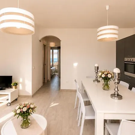 Appartamento Marina House - Luxury Apartment, Sea View, Wi-fi, Aircon - Key To *
