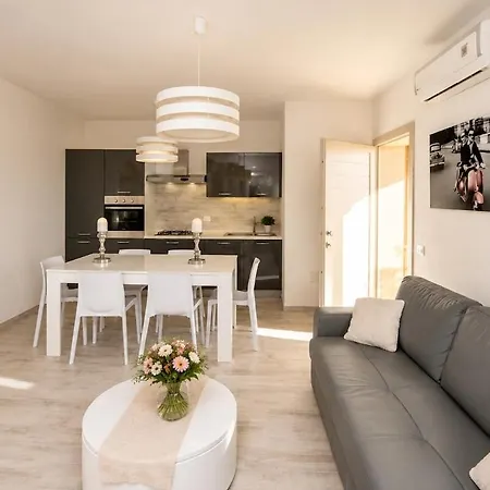 Marina House - Luxury Apartment, Sea View, Wi-fi, Aircon - Key To * Castelsardo