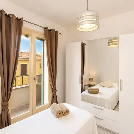 Marina House - Luxury Apartment, Sea View, Wi-fi, Aircon - Key To Appartamento