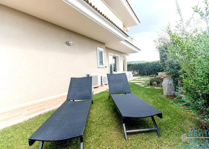 Marina House - Luxury Apartment, Sea View, Wi-fi, Aircon - Key To Castelsardo