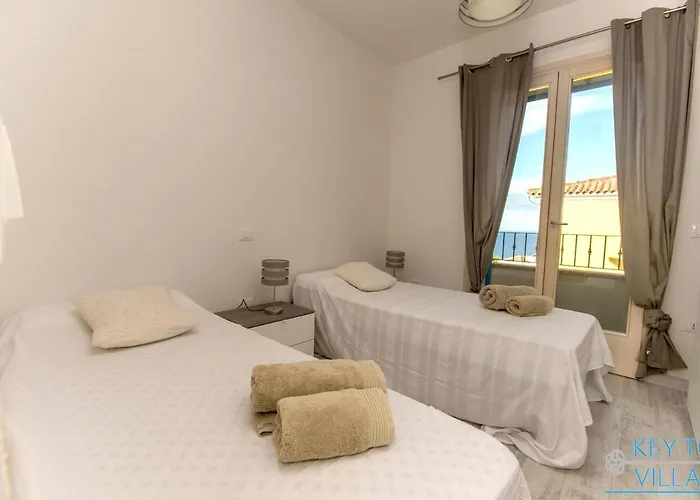 Apartamento Marina House - Luxury Apartment, Sea View, Wi-fi, Aircon - Key To Castelsardo