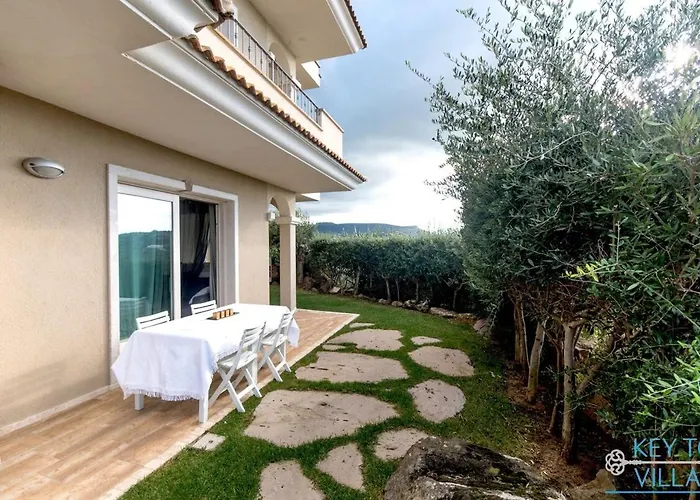 Marina House - Luxury Apartment, Sea View, Wi-fi, Aircon - Key To *